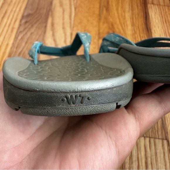 Chaco Flip Flops Blue Grey Women’s Size 7 - Picture 5 of 9